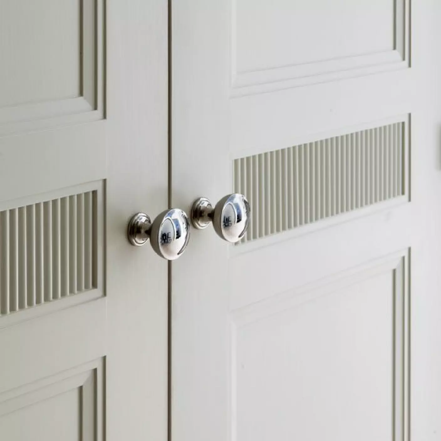 Ручка-кнопка: конструкция, достоинства и недостатки.