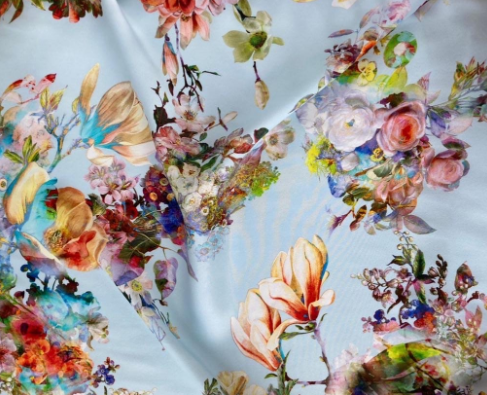 Летом цветут даже ткани Летом цветут даже ткани