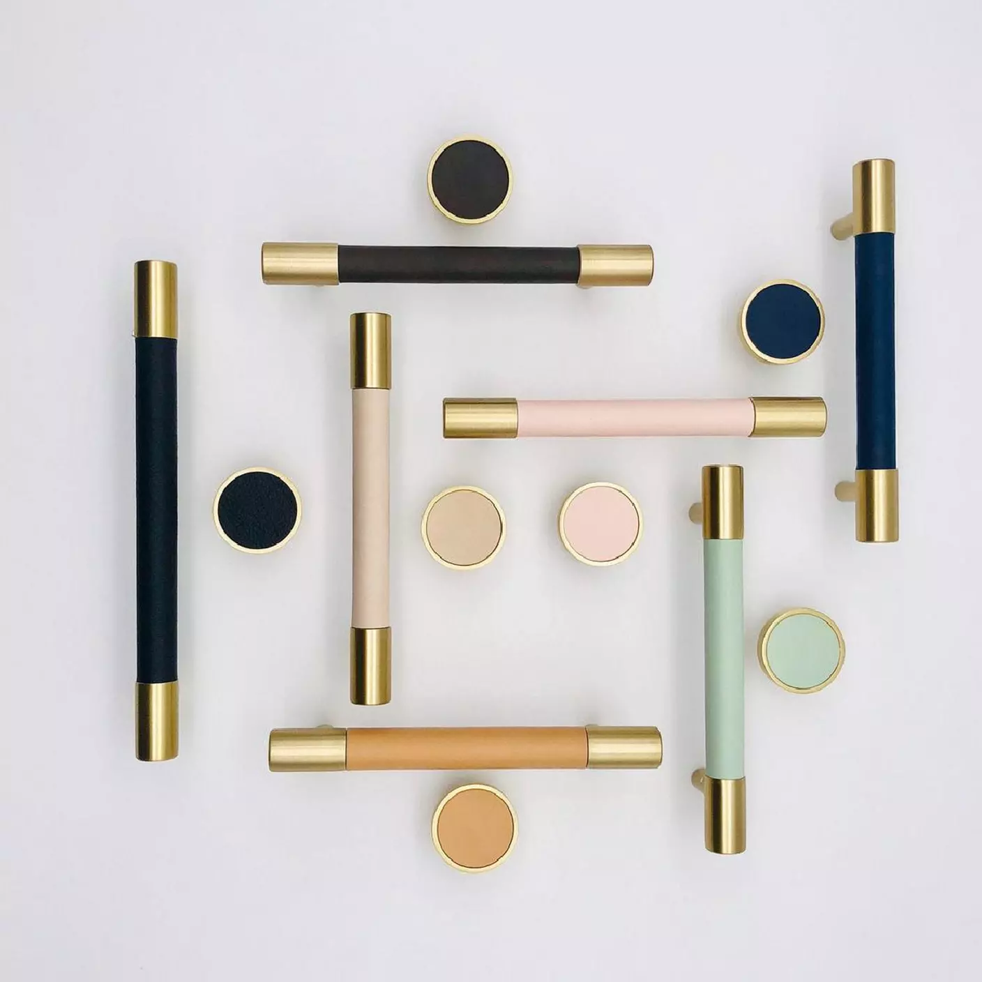 Какими бывают мебельные ручки и как правильно их выбрать