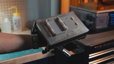 Form Studio 1: автоматизация и материалы в доступной фотополимерной 3D-печати