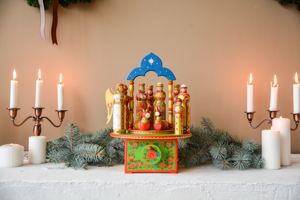 УНИКАЛЬНАЯ КОЛЛЕКЦИЯ РОЖДЕСТВЕНСКИХ ВЕРТЕПОВ Русского культурного общества Волгограда УНИКАЛЬНАЯ КОЛЛЕКЦИЯ РОЖДЕСТВЕНСКИХ ВЕРТЕПОВ Русского культурного общества Волгограда