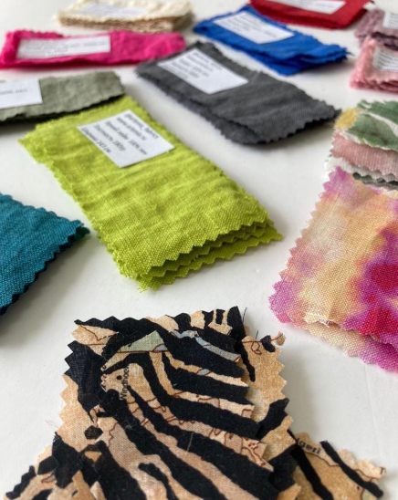 Мы работаем с тканями только 1 сорта. Мы работаем с тканями только 1 сорта.