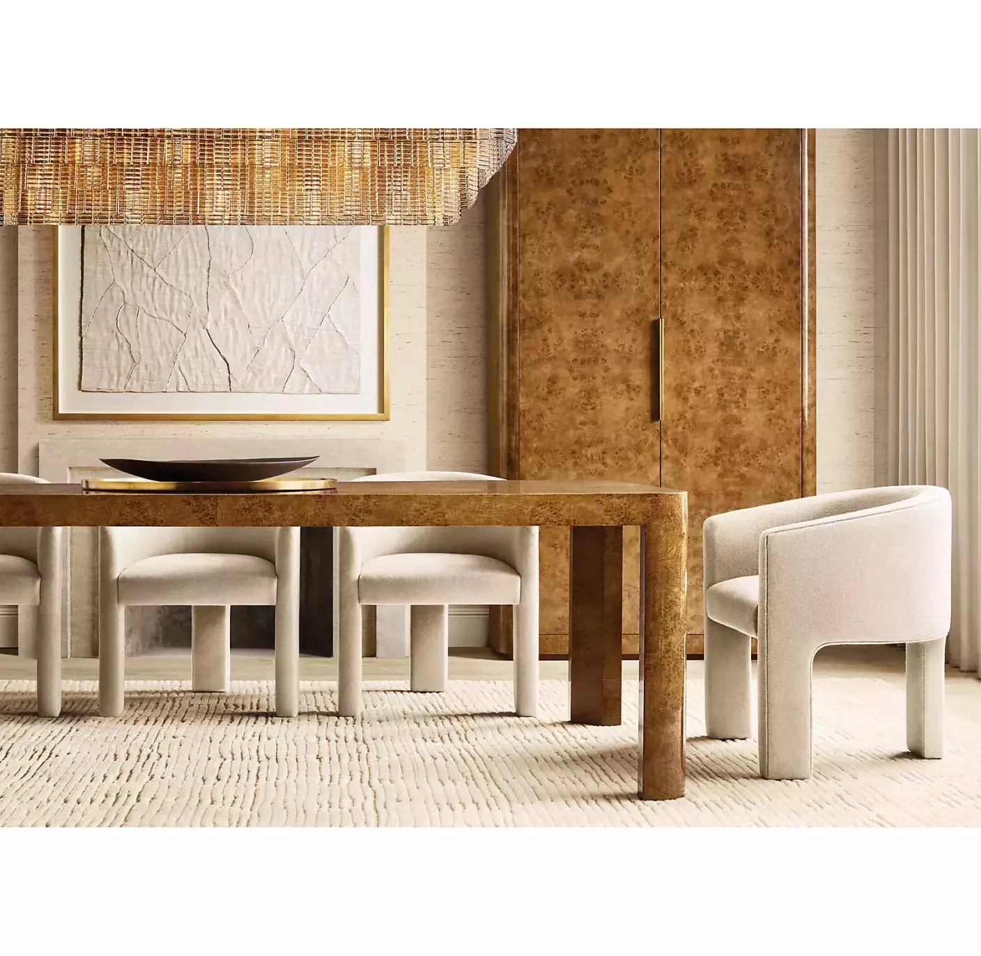 Закрытые шкафы из состаренного дерева: винтажный внешний вид, элегантность и стиль