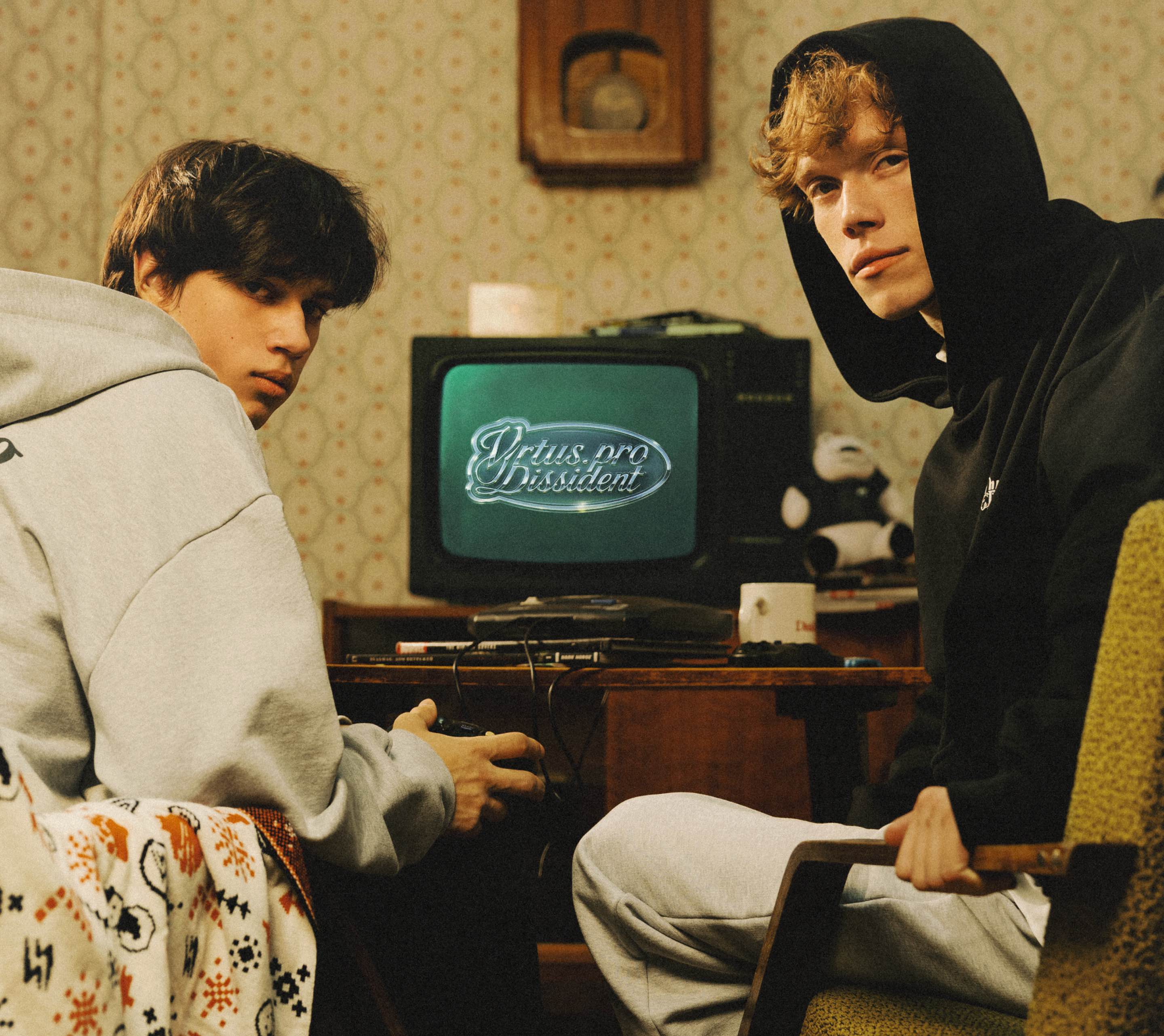 Коллекция одежды Dissident