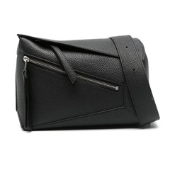 Мужские поясные и нагрудные сумки Loewe