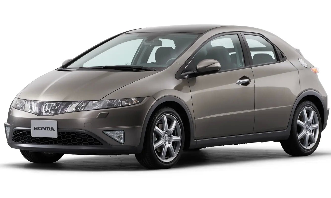 Honda Civic 8 седан белый