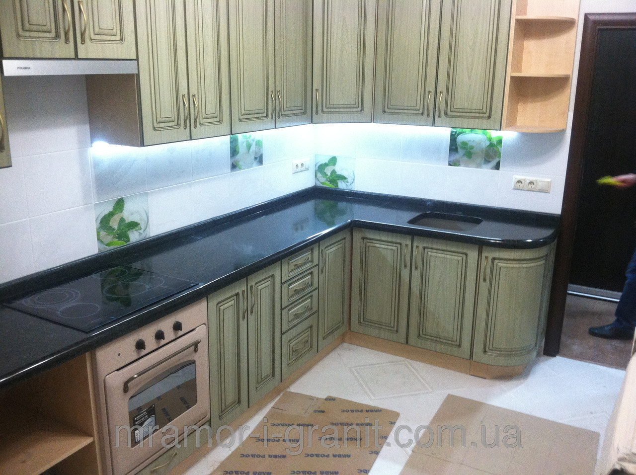 Столешница из гранита на кухню недорого