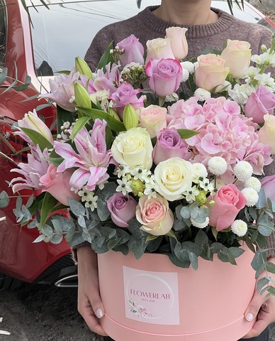 Коробки с цветами