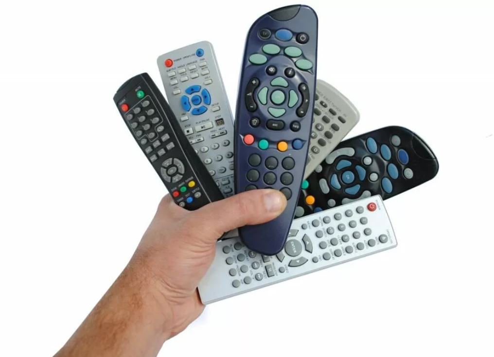 Пульты в екатеринбурге. Пульт Universal Remote Control. Пульт дистанционного управления Remote Control для телевизора. DNS c28dc2000 пульт. Пульт CSD-03/ir.