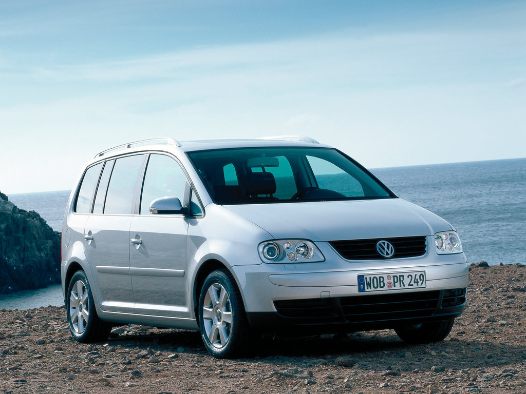 Машина Volkswagen Touran