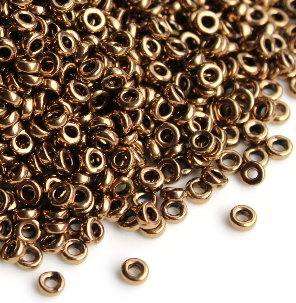 Бисер Spaser beads 3*1,3 мм