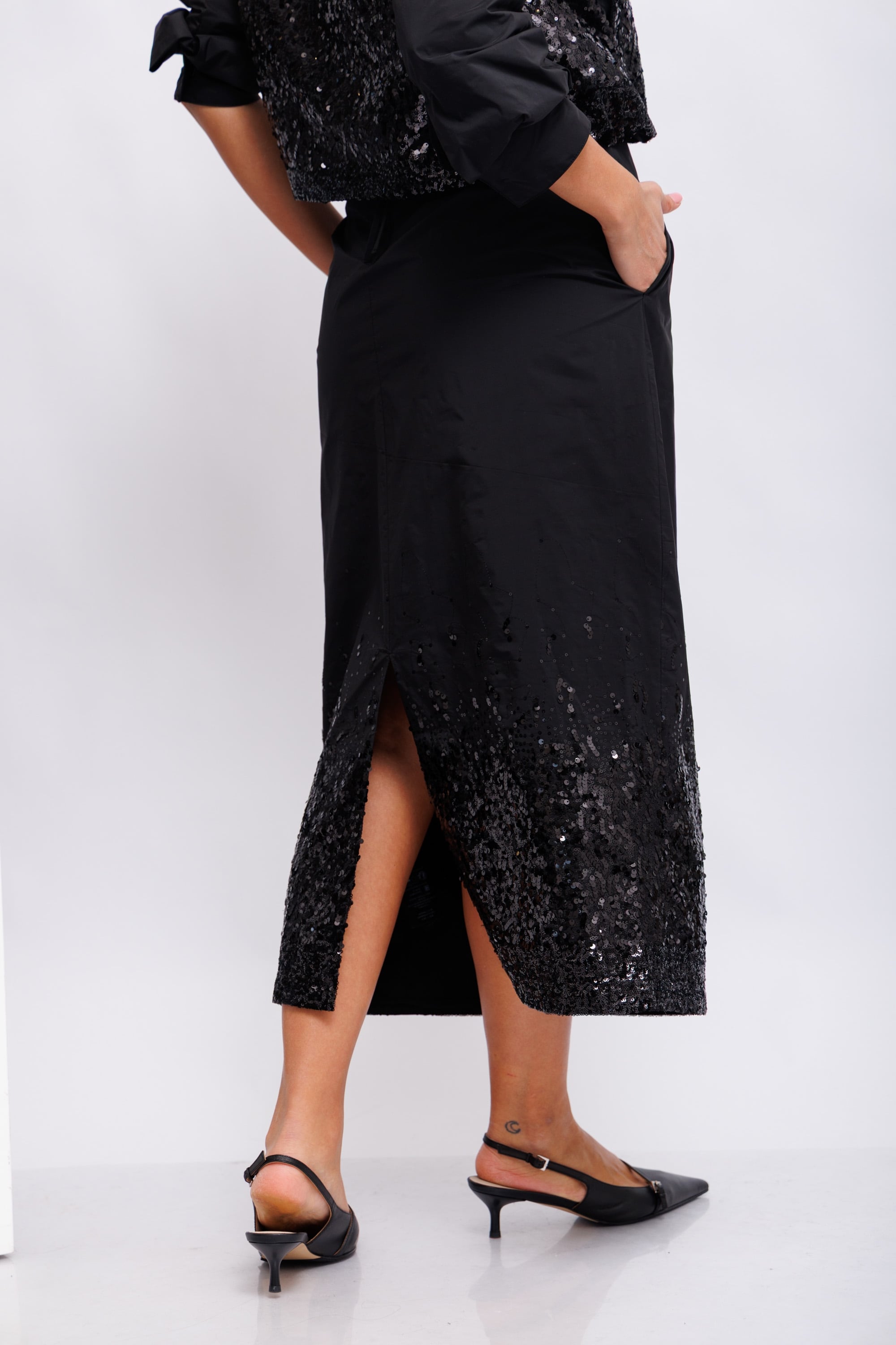 LUISA CERANO Костюм, расшитый пайетками