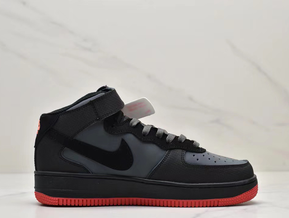 Nike Air Force 1 Mid
