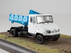 ZIL-MMZ-2502 tipper 1:43 Legendary trucks USSR #32