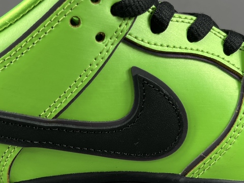 Powerpuff Girls x Nike SB Dunk Low 'Buttercup' 