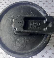 Направляющее колесо (ленивец) | 215/12230 | Korea