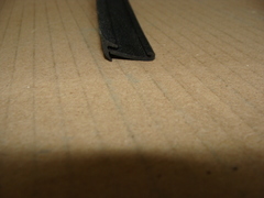 Уплотнение опускного стекла нижнее УАЗ-452, 3741, 3303 и др., 36 см