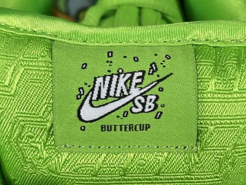 Powerpuff Girls x Nike SB Dunk Low 'Buttercup' 