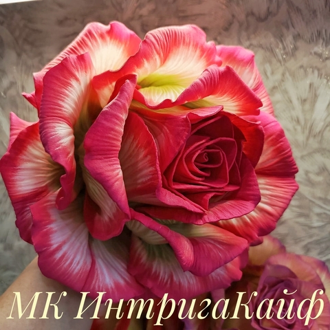 Молд лепесток универсальный 