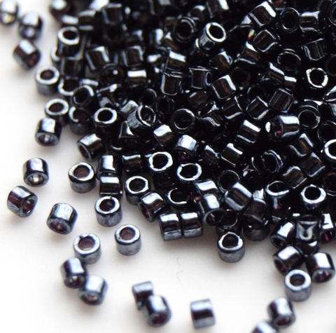 DB-0001 Бисер цилиндрический Миюки делика 11/0 Оружейная сталь /Miyuki delica 11/0 Gunmetal