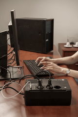 ИБП Back-Save BV Systeme Electric 600 ВА, автоматическая регулировка напряжения, 3 розетки Schuko, 230 В, 1 USB Type-A