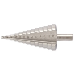 72363 Сверло ступенчатое, 4-39мм, Р6М5, трехгр. хвостовик//