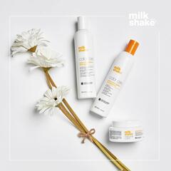 Шампунь для окрашенных волос с молочными протеинами / Milk Shake color maintainer shampoo 300 мл