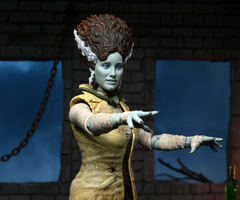 Фигурка NECA Universal Monsters x Teenage Mutant Ninja - Ultimate April as Bride of Frankenstein