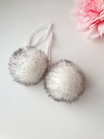 Eco-fur pompoms, 6 cm, color Arctic fox, 2 pieces