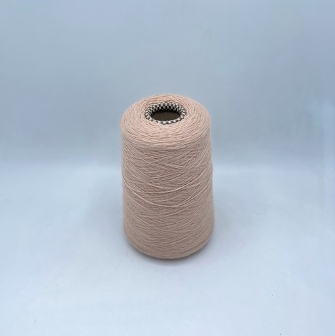 Бобинная пряжа (пр.Италия), 1500м / 100 гр. 30%Кашемир 70%меринос, цвет-Бежевый, арт.30334