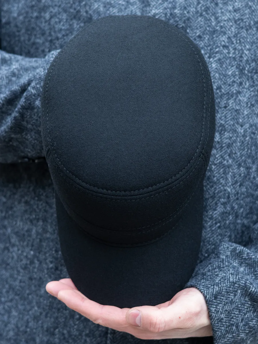 Кепка немка утепленная с ушками драповая