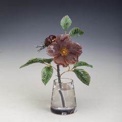 цветок из камня