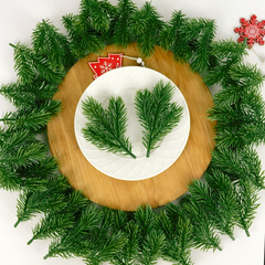 Еловая лапка, цвет светло-зеленый, 11*7 см, трехлапка, набор 30 шт.