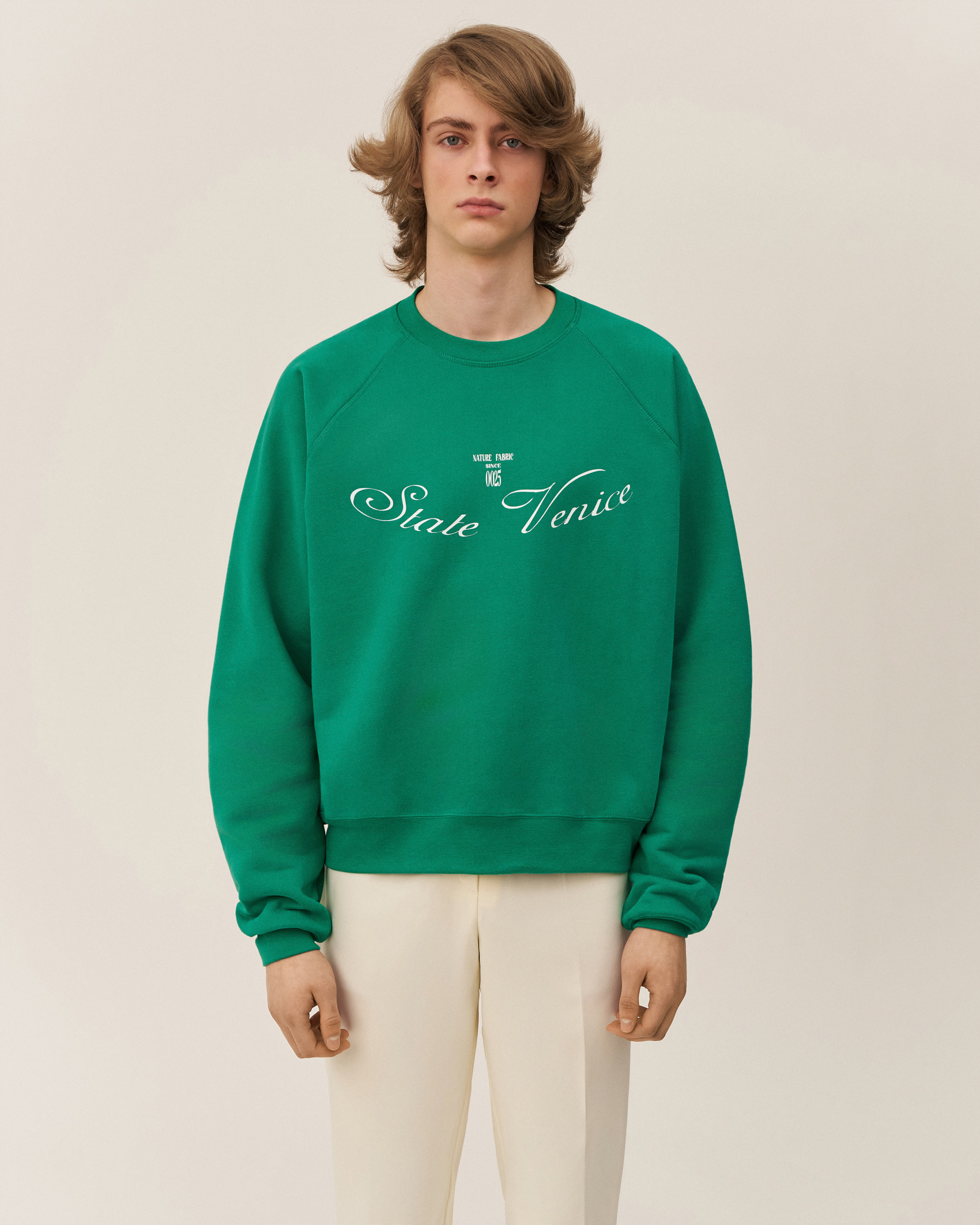 Свитшот классического кроя