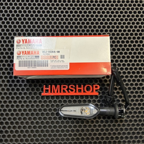 Yamaha Поворотник левый XSR 900 GP BGJ-H330A-00