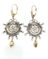 sergi-s-podveskoj-shturval-alexander-mcqueen