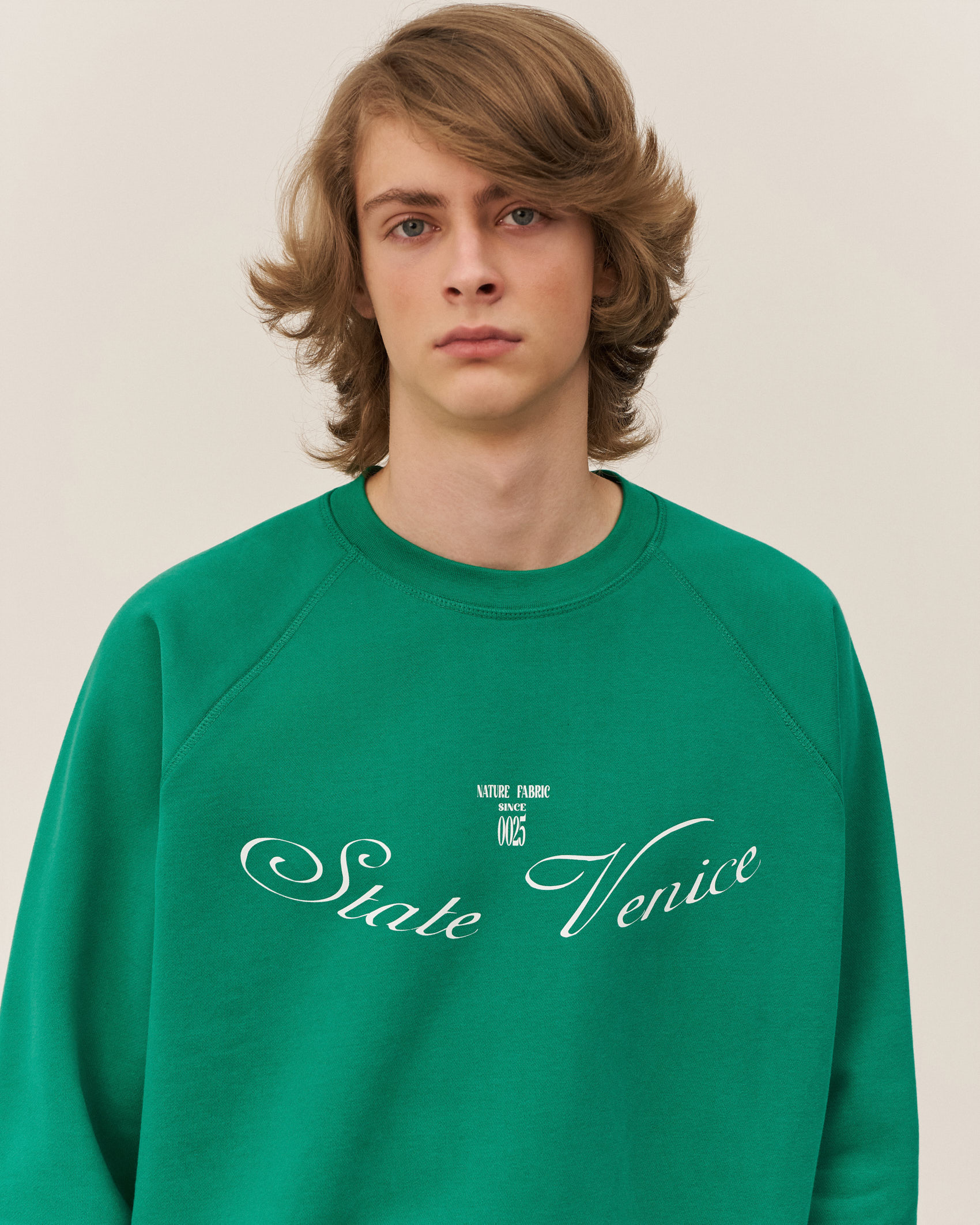 Свитшот классического кроя