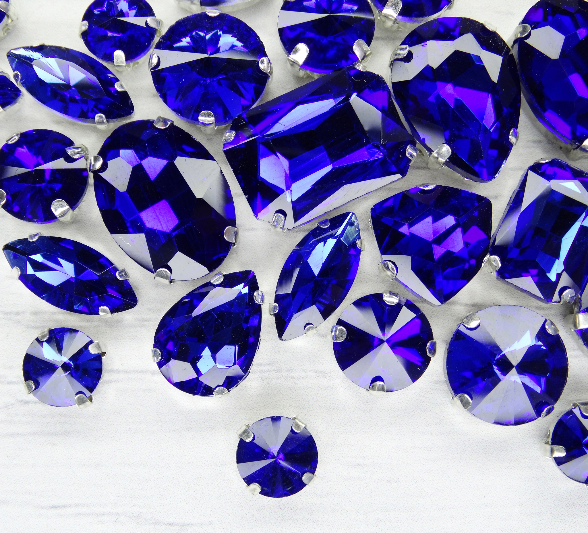 Цветы сапфир лобелия ампельная. Цветы сапфиры. Цветы сапфиры. Цветы сапфиры. Сапфир 7550.