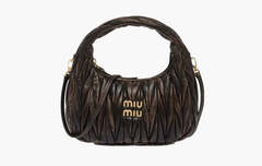 Сумка Miu Miu Wander Matelasse Nappa Leather Hobo Bag "Sand / Coffee"