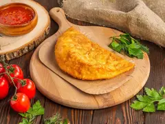 Чебуреки с сыром сулугуни Домашняя кухня 0,5кг