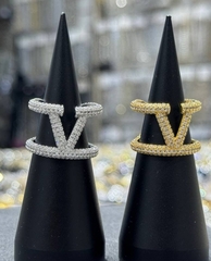 kolco-shirokoe-valentino-v-obsypke-iz-kamnej-lux