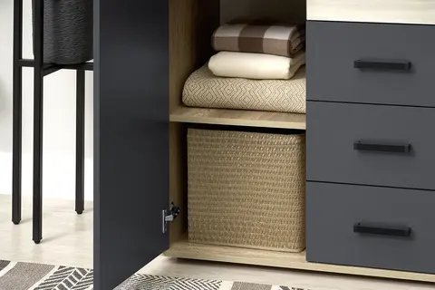 Шкаф 3-х створчатый Вегас ШК-08 дуб каньон / графит