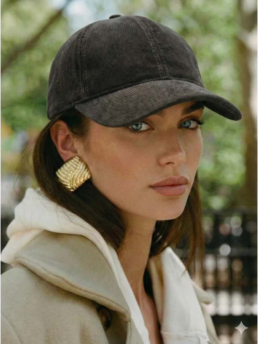 Бейсболка летняя вельвет весенняя