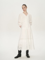 Платье белое с рукавом 3/4