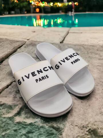 Тапки Givenchy 301909white