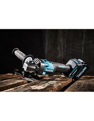 Аккумуляторная угловая шлифовальная машина 125 мм XGT® Makita GA005GZ
