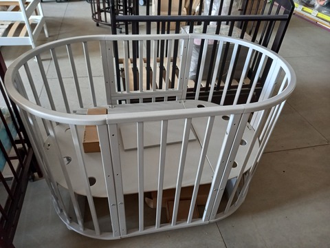 Круглая,овальная кроватка Incanto Stella