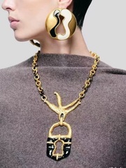 Колье ЗАМОК в клюве птицы в стиле Schiaparelli с черной эмалью