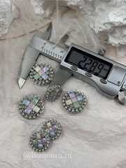 Пуговицы серебристые с квадратными деталями и пастельной разноцветной эмалью