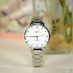 Часы женские Casio LTP-VT04D-7A Casio Collection